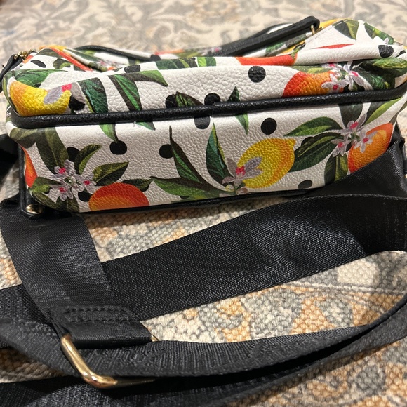 Betsy Johnson Crossbody - Picture 5 of 5